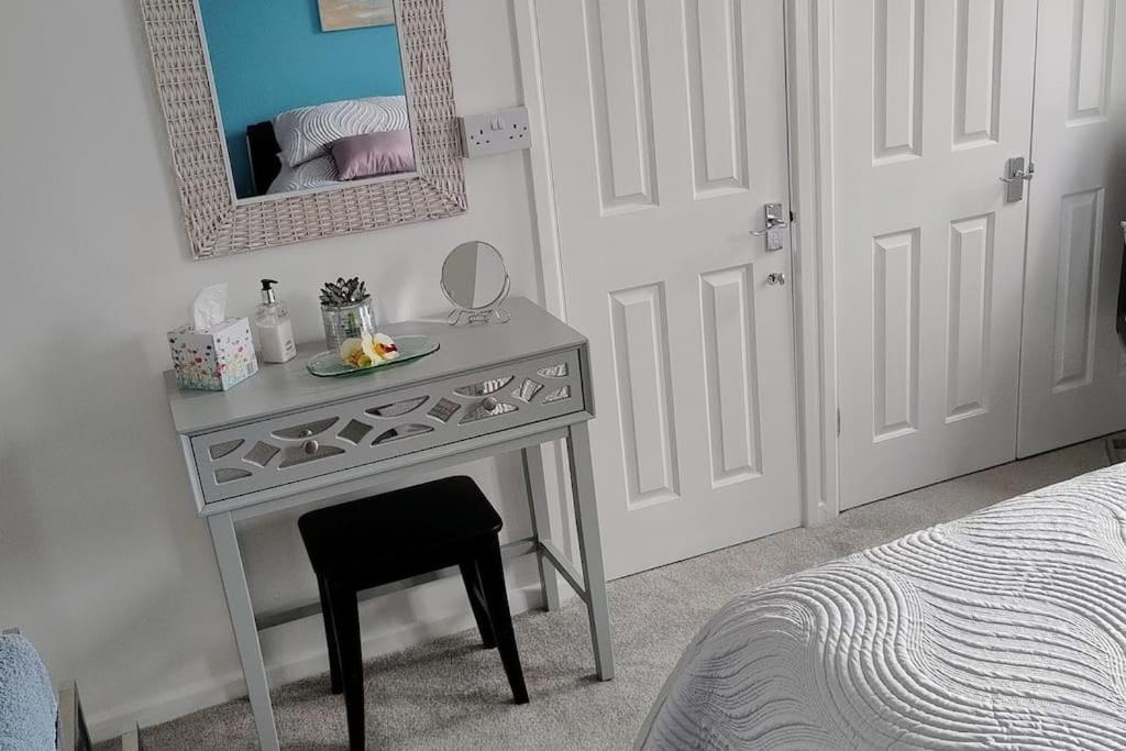 Ludlow Mews Town House With Free Parking Экстерьер фото